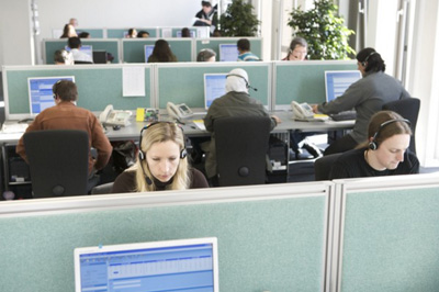 AIC Service und Call Center Arbeitsplatz 2