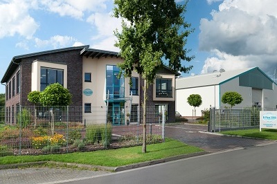 B-Plast 2000 Kunststoffverarbeitungs Arbeitsplatz 3