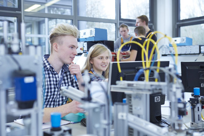 Stromnetz Hamburg Arbeitsplatz 3